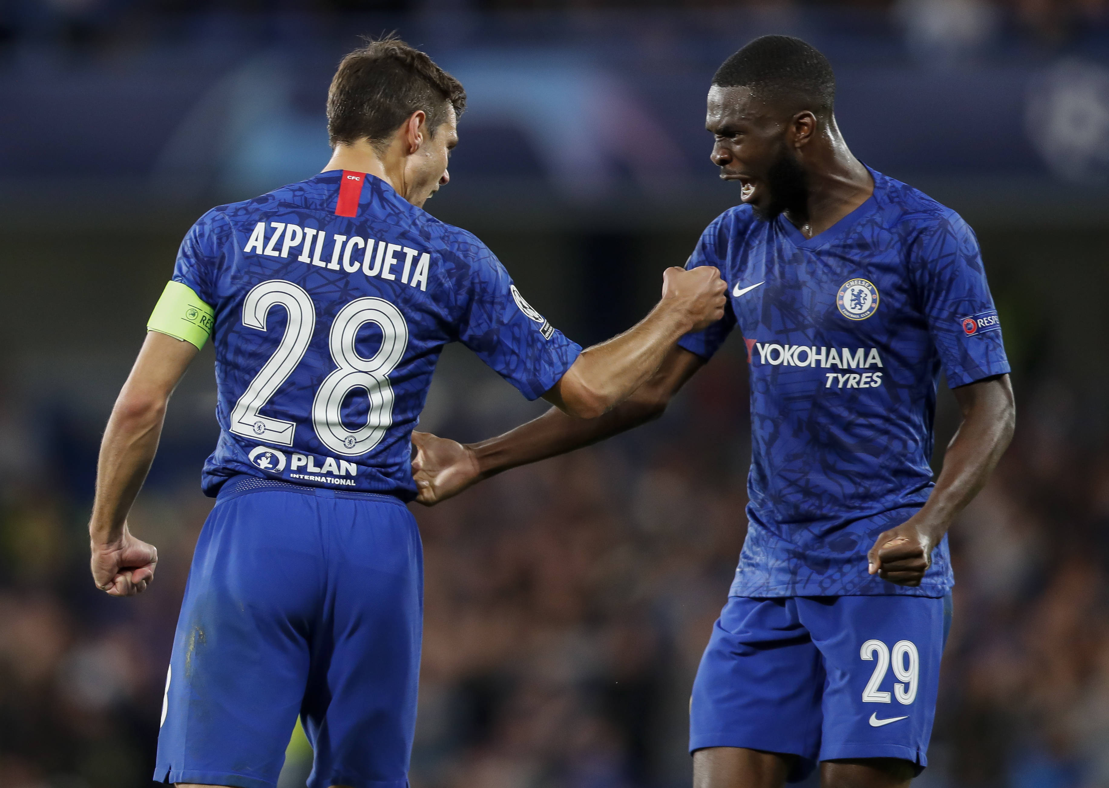 战上演激战 战上演激战