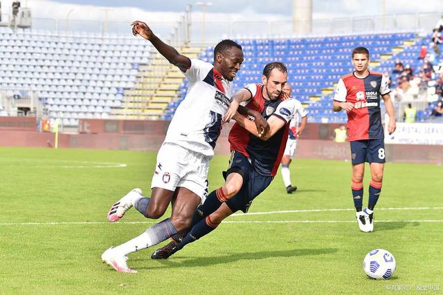 锋线对决 锋线对决