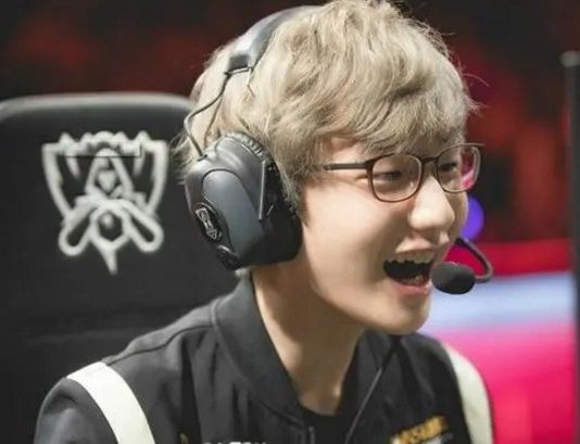 队则倾向于 队则倾向于