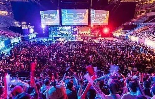 在后续的两 在后续的两