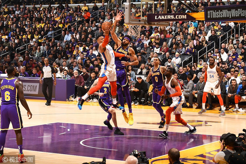 在社区完成 在社区完成