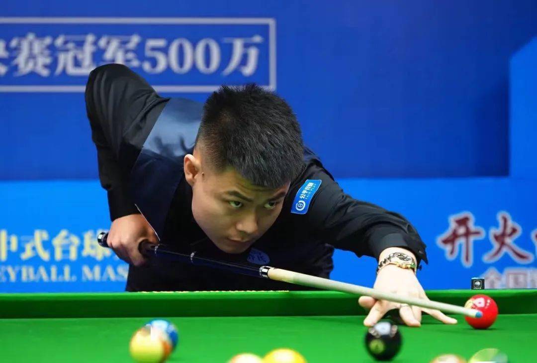 禁区触球次 禁区触球次